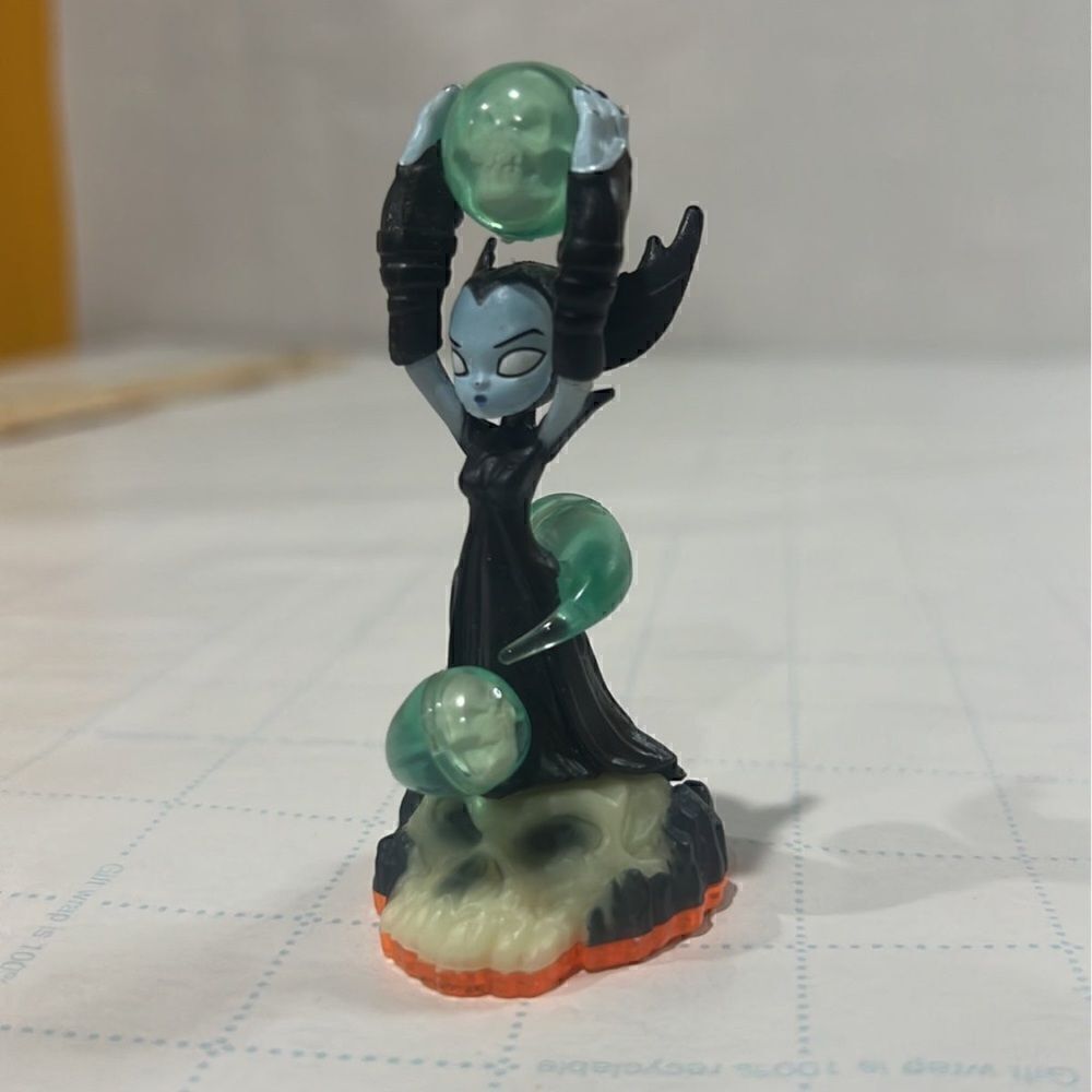 Skylanders Giants Hex 2012 Series 2 Activision W2132A